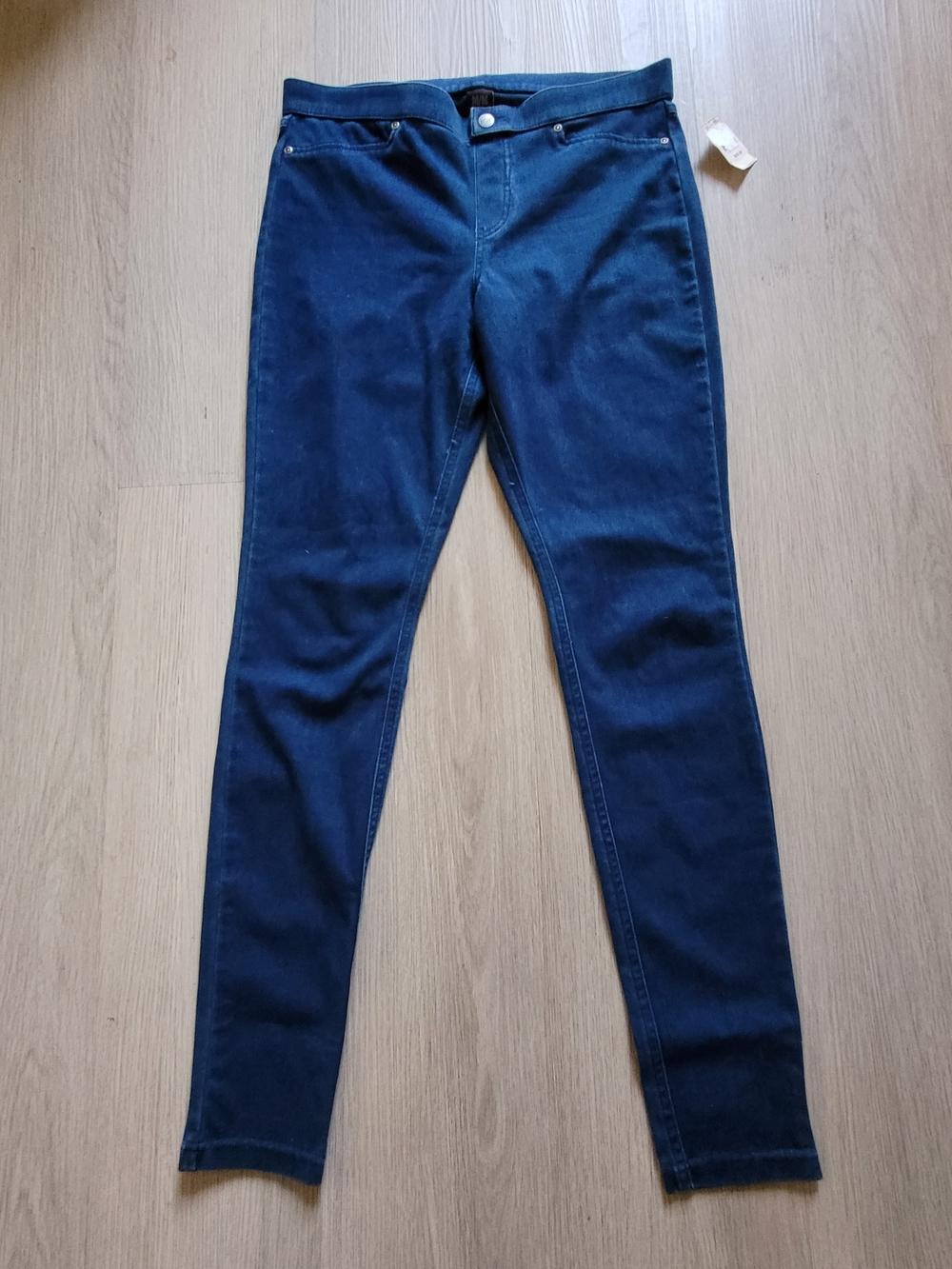 HUE Dark Blue Skinny Jeans for Women Size: M